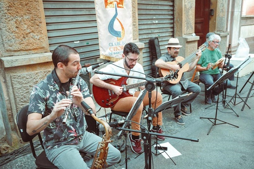 Estarão no local 12 painéis com informações do Clube e do gênero musical, além de objetos curiosos