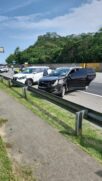 Dupla de criminosos em veículo roubado colidiram na Rodovia Padre Manoel da Nóbrega, em Cubatão