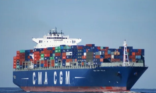Para realizar a manobra da embarcação CMA CGM VELA, a travessia de balsa Santos/Guarujá será interrompida nesta segunda