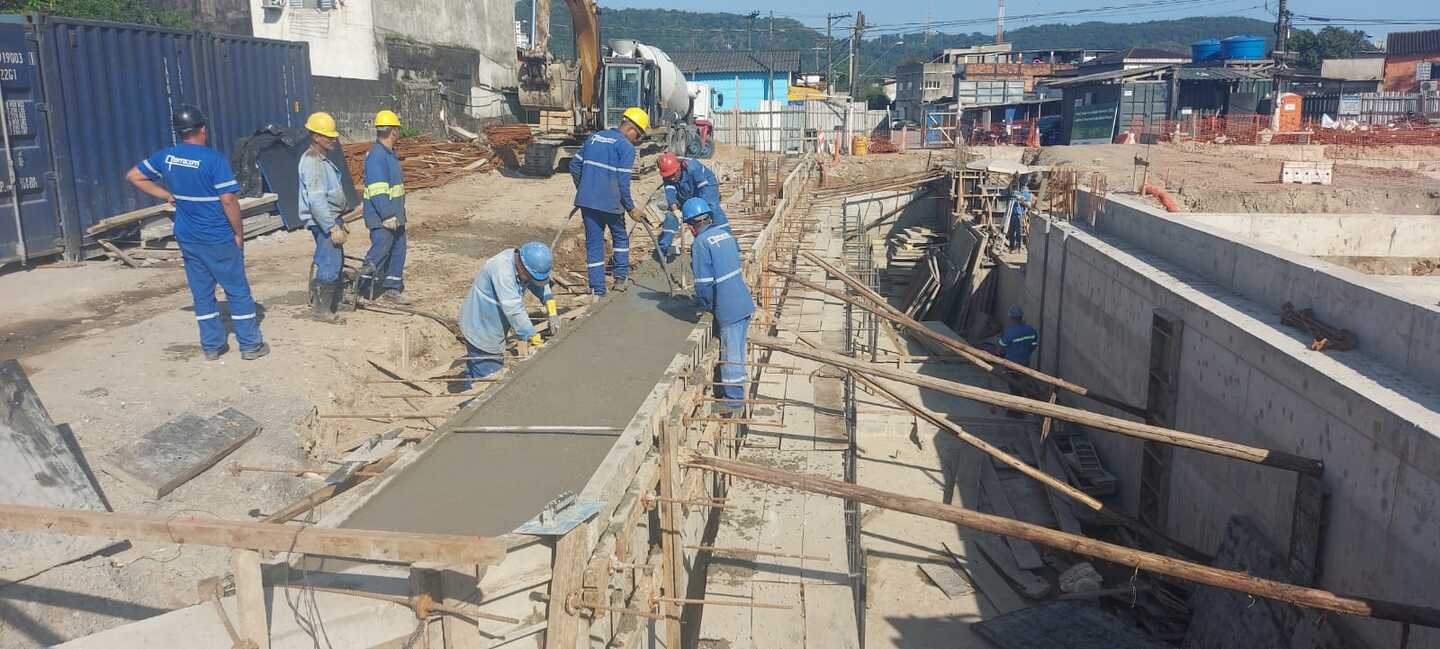 Toda a parte estrutural de concreto deve ser concluída até meados de novembro