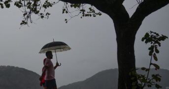 As chuvas mais fortes devem atingir, de acordo com a Defesa Civil, a Baixada Santista, os litorais sul e norte, além do Vale do Ribeira, que fica mais ao sul do estado