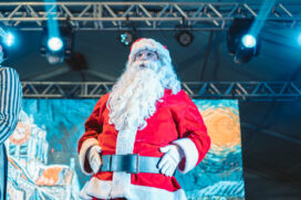 A programação ainda conta com a 4ª edição da Parada de Natal, no dia 17, a partir das 20 horas