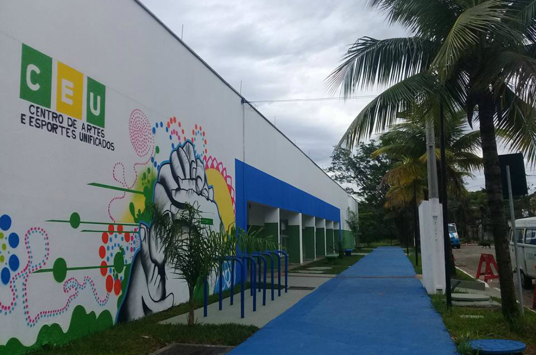 O CEU fica localizado na Rua Januário Cândido Pontes, s/n° Jd. Nova República