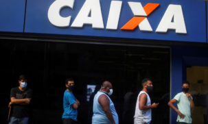 Fila em banco