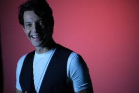 Composta por Cacá Baskerville em parceria com Jéf Souza e Marianno, a faixa é a terceira e dá título a seu novo álbum