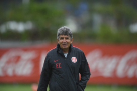 Santos contratou Élio Carravetta