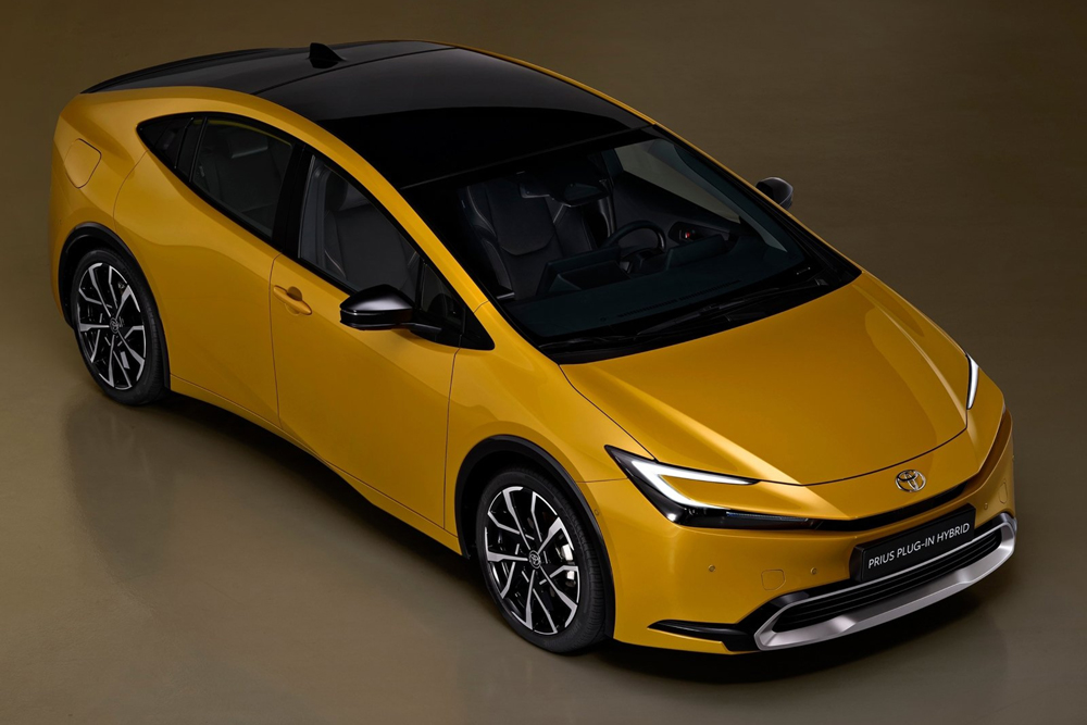 Além de um visual mais ousado, o Prius incorpora uma variante de carregamento externo e conjunto de "powertrain" de 223 cavalos - Fotos: Divulgação