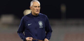 Tite comanda treino no Qatar