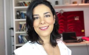 A comediante Marcela Leal, que fundou a