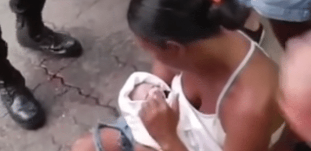 Mãe dá a luz na calçada na zona oeste do Rio
