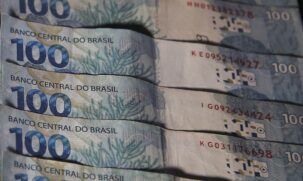 Em 2023, a economia nacional teve impulso do aumento da safra de grãos, cujo efeito no PIB está mais localizado no início do ano