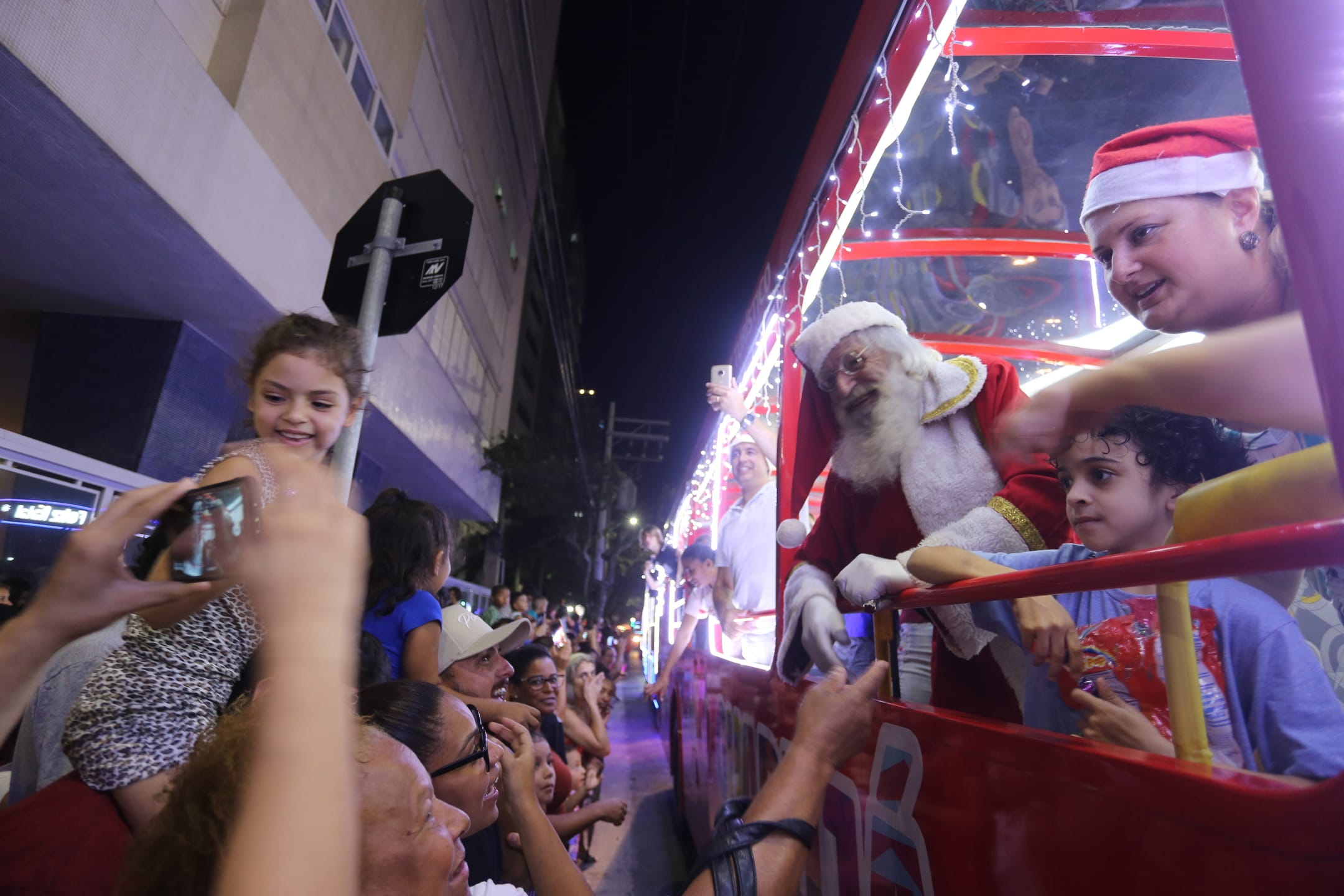 Carreata terá papai-noel e super-heróis