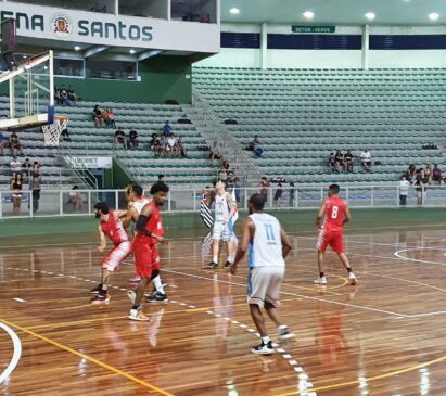 A equipe Memorial/Fupes/BlueMed/Santos chega à disputa como a melhor da fase classificatória