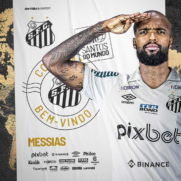 Zagueiro Messias é o primeiro reforço do Santos