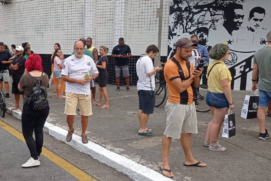 Vila Belmiro com a presença de torcedores