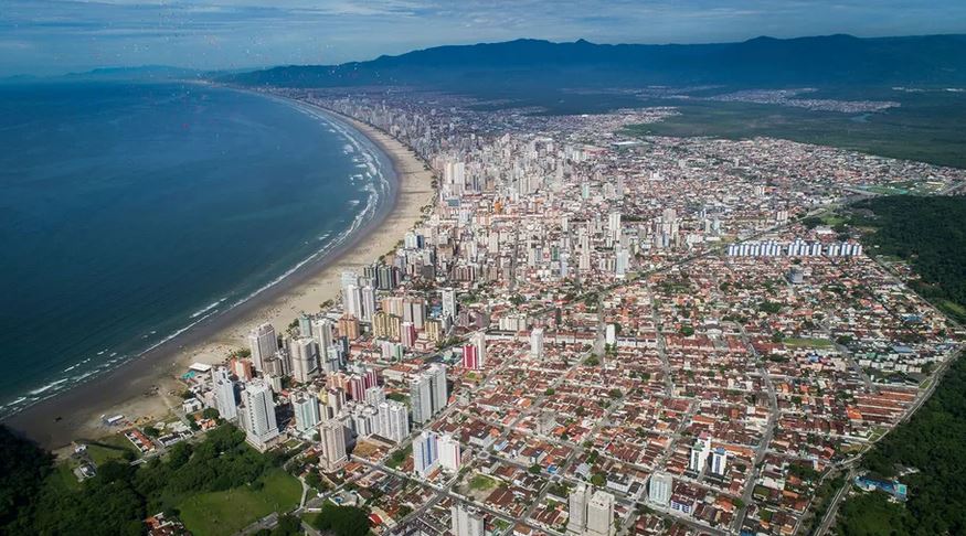 São esperados mais de 300 mil turistas nas cidades litorâneas de Itanhaém, Guarujá, Peruíbe, Praia Grande, Santos, Cananéia, Iguape, Bertioga, Caraguatatuba e São Sebastião