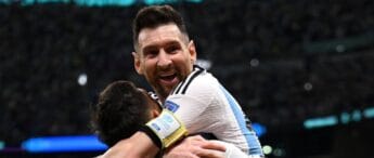 Argentina passa sufoco mas passa para às semi