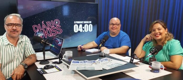 Edu Parez (à esquerda), Jeferson Marques e Luana Fernandes (à direita)