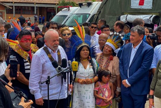Lula visita povo Yanomami