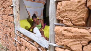 Para saber o dia em que o benefício ficará disponível para saque ou crédito em conta bancária, a família deve observar o último dígito do Número de Identificação Social (NIS)