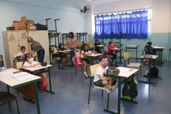 Profissionais vão fazer recomposição pedagógica de alunos devido a pandemia.