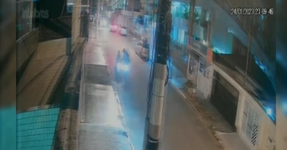 Policial reage a assalto em PG