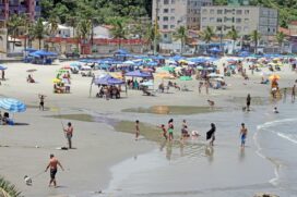 O secretário de Desenvolvimento Econômico, Rogélio Salceda, afirma que desde o início do governo, em 2021, há um diálogo com comerciantes e permissionários localizados nas praias do Sonho e dos Pescadores