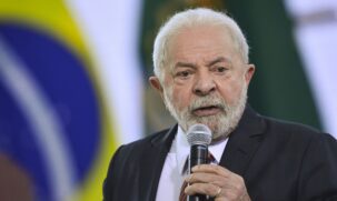 Luiz Inácio Lula da Silva (PT) deixou Brasília na manhã segunda-feira (1&ordm;)