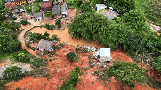 Em Osasco, na Grande São Paulo, foram 376 mm de chuva ao longo do mês de janeiro