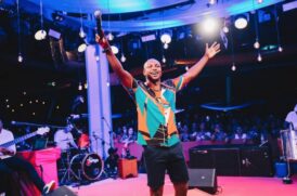 Thiaguinho alcançou o auge do sucesso junto com o grupo de pagode ExaltaSamba e desde 2012 segue carreira solo