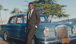 Os destaques da conversa com Pelé trazem à tona o ser humano, aquele que atende ligação do filho em frente ao jornalista e mostra pulso firme ao negar um pedido