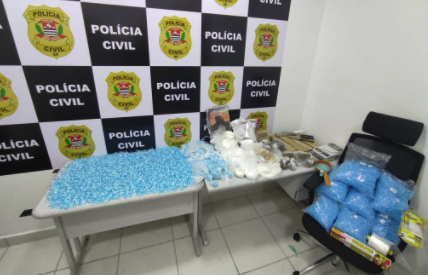 Os homens presos já tinham passagem pela polícia por tráfico de drogas