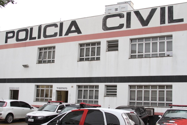 O caso foi registrado na noite de domingo no 7&ordm; DP (Gonzaga)