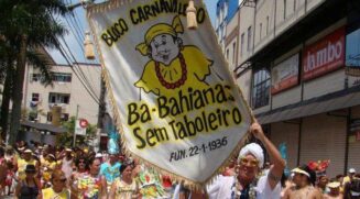 Bloco Ba-Bahianas foi adiado para esta segunda (20)