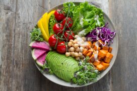 A boa e velha salada pode integrar seu cardárpio, salvar sua dieta e seu organismo no 'pós-carnaval'