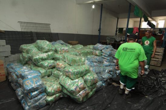 Massas e biscoitos serão repassados a outros municípios