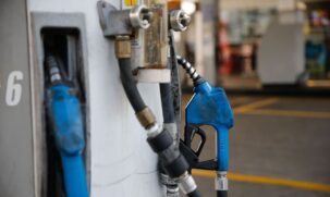 Para o diesel A, o preço médio de venda para as distribuidoras tambm cai, passando de R$ 4,10 para R$ 4,02 por litro, com queda de R$ 0,08 por litro