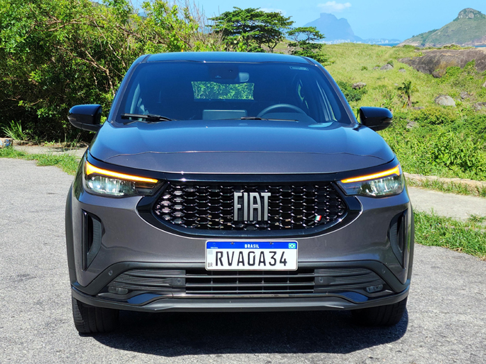 O Fastback é um utilitário esportivo compacto com estilo cupê derivado do Pulse - Fotos: Luiza Kreitlon/AutoMotrix
