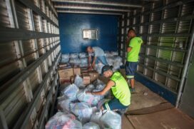As primeiras cidades que receberão os produtos, ainda nesta terça-feira, são Bertioga e Guarujá
