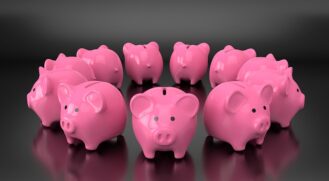 Para escolher o investimento ideal, é importante entender os conceitos de emprestar dinheiro e ser sócio