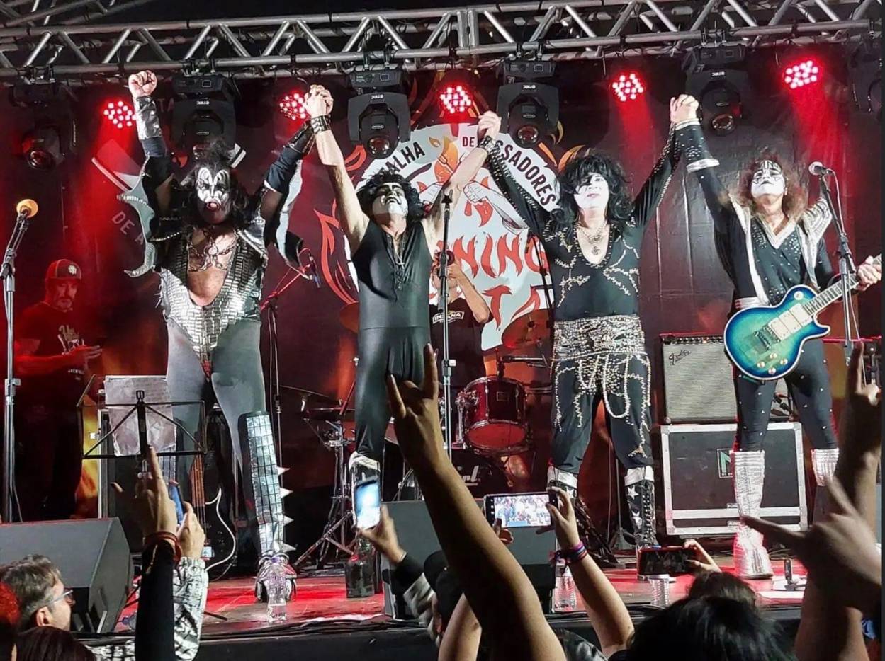 A banda Danger (Kiss Cover) será uma das atrações da noite