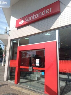 Entre os dias 13 e 17 de fevereiro, o banco Santander leva a leilão imóveis com valores abaixo do mercado