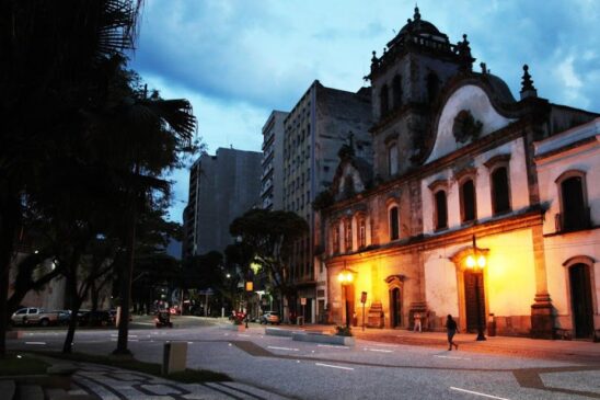 As obras tem como foco a valorização do patrimônio histórico de Santos e implantar melhorias de acessibilidade