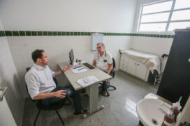 Através da realização em janeiro desta nova etapa da  Ação Integrada de Cirurgias de Catarata, a Prefeitura está zerando a fila de espera deste procedimento
