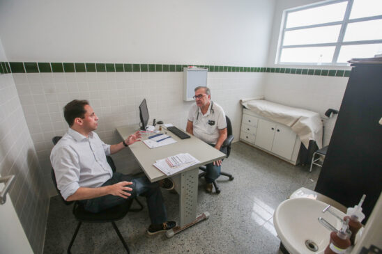 Através da realização em janeiro desta nova etapa da  Ação Integrada de Cirurgias de Catarata, a Prefeitura está zerando a fila de espera deste procedimento