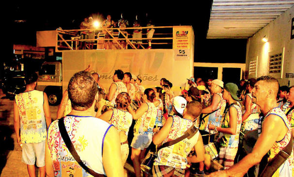 Acompanhe a programação completa dos ensaios carnavalescos que acontecem em diversas regiões da cidade