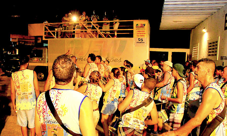 Acompanhe a programação completa dos ensaios carnavalescos que acontecem em diversas regiões da cidade