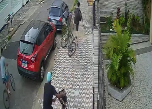 Flagrante foi feito por câmeras de segurança