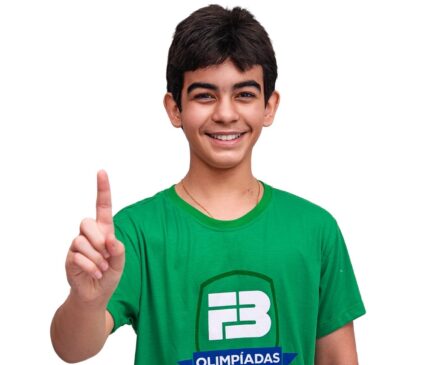 Conheça a trajetória do jovem estudante