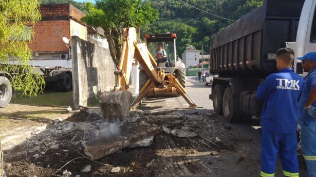 Os trabalhos fazem parte de um investimento de R$ 200 milhões iniciado neste mês pela Prefeitura, que envolverá mais 18 bairros